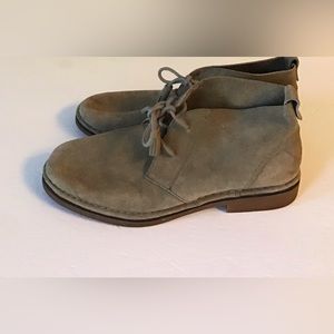 Hush Puppies Suede Chukka  Boots